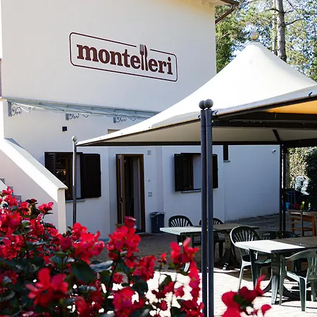 Montelleri Residenza Di Campagna 호텔 비키오