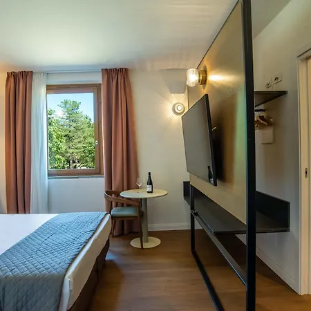 Montelleri Residenza Di Campagna Hotel