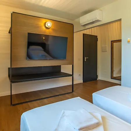 호텔 Montelleri Residenza Di Campagna 3*